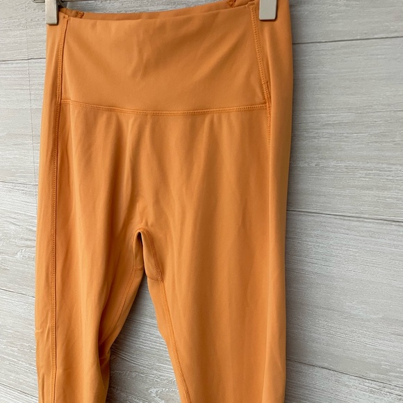 | Alphalete | amplify leggings. Size M. - Picture 3 of 9